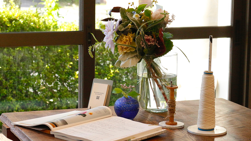 FLOWERS ROOM