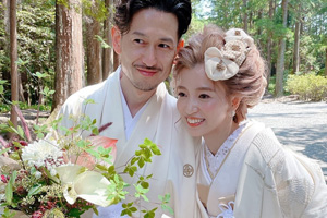 新郎新婦さんとお花